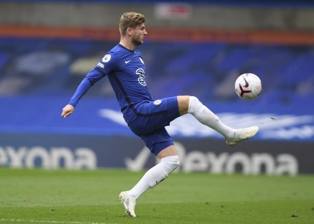 大谷翔平在 2021 年包揽银棒奖、MVP 并在全明星赛投打双修，被美媒评为“体育界最伟大的赛季”